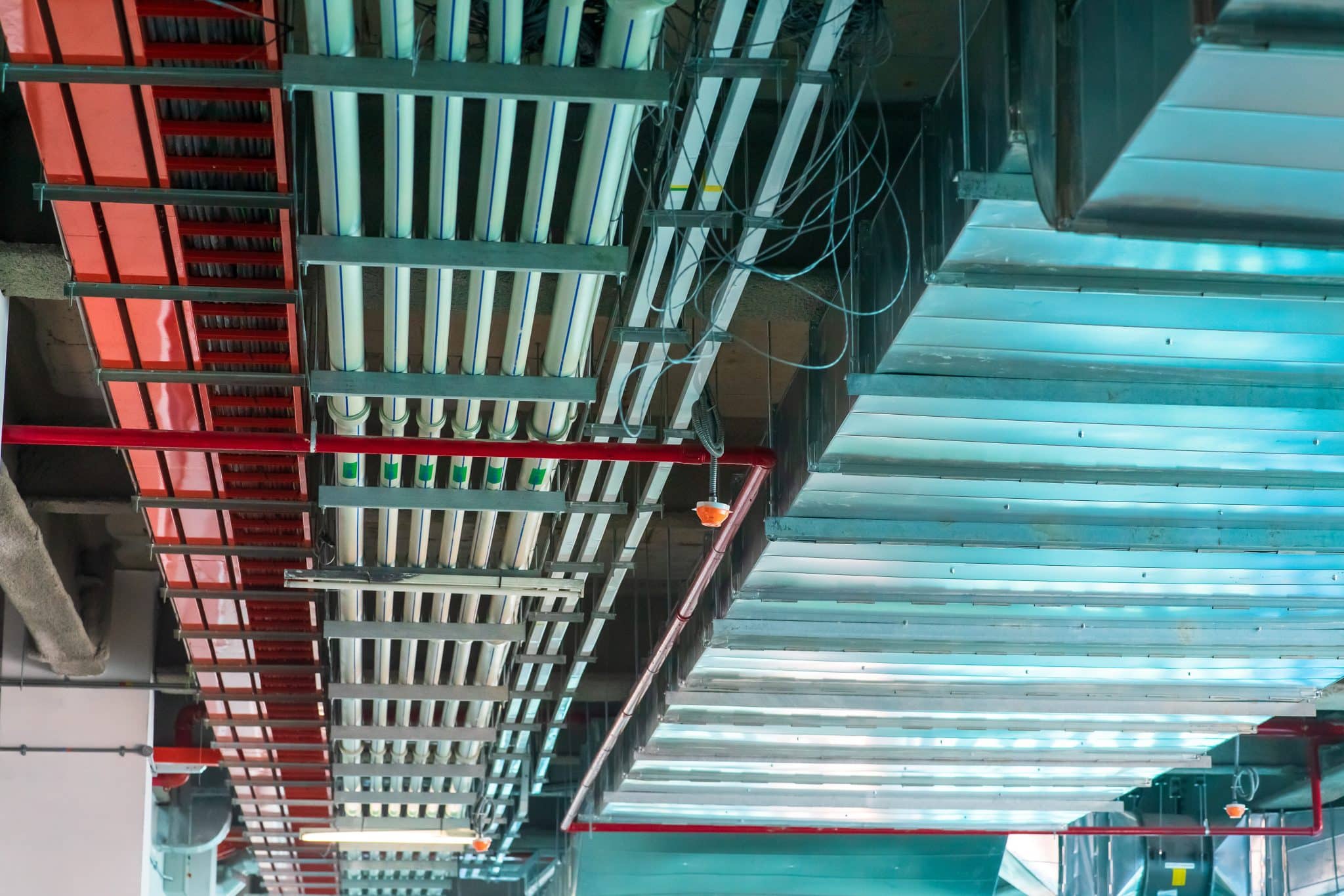 Mechanical and electrical services on the ceiling in a construct